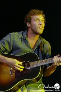 Phillip Phillips Dazzles in Quebec 