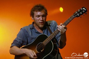 Phillip Phillips Dazzles in Quebec